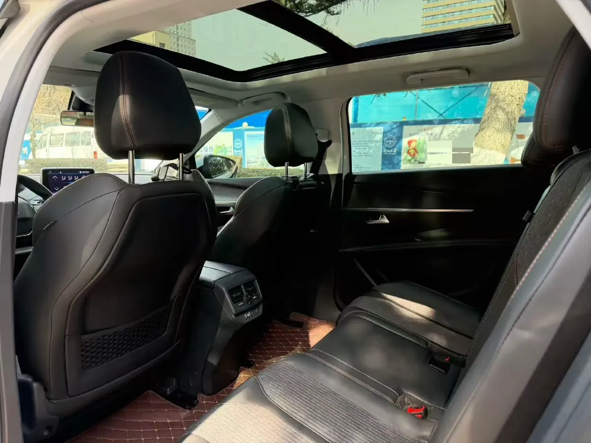 2019 Peugeot 5008 1.8T 204HP L4 6AT,autocango,china used car exporter,china ev exporter,chinese used car exporter,chinese used ev exporter