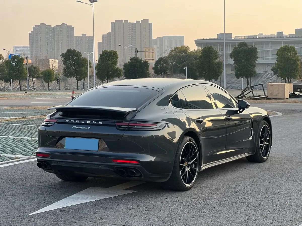2017 Porsche Panamera 2.9T 330HP V6 8DCT PHEV,autocango,china used car exporter,china ev exporter,chinese used car exporter,chinese used ev exporter