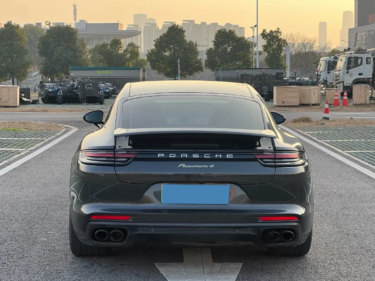 2017 Porsche Panamera 2.9T 330HP V6 8DCT PHEV,autocango,china used car exporter,china ev exporter,chinese used car exporter,chinese used ev exporter