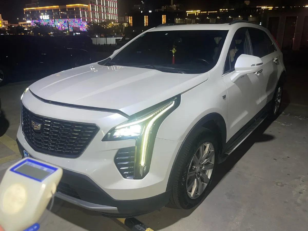 2020 Cadillac XT4 2.0T 241HP L4 9AT,autocango,china used car exporter,china ev exporter,chinese used car exporter,chinese used ev exporter