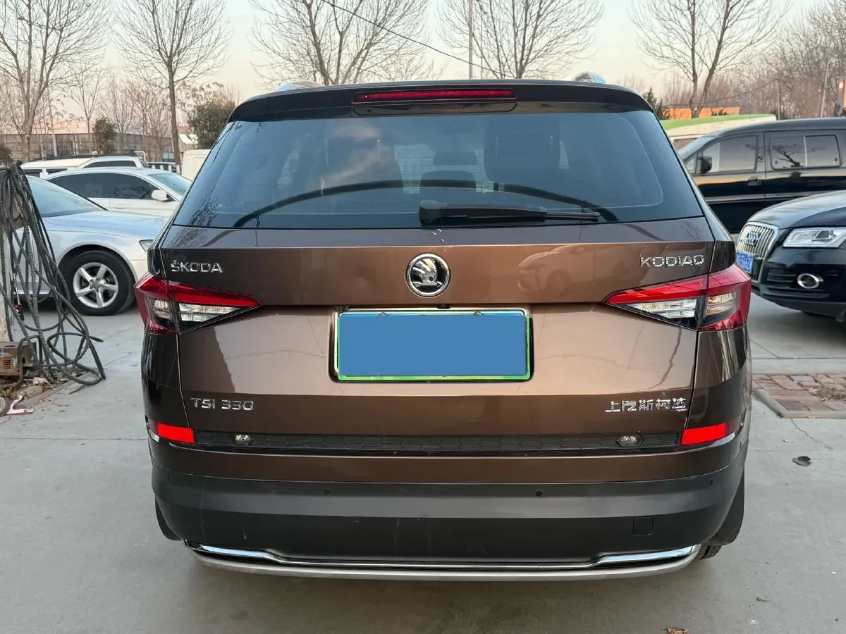 2018 Skoda Kodiak 2.0T 186HP L4 7DCT,autocango,china used car exporter,china ev exporter,chinese used car exporter,chinese used ev exporter