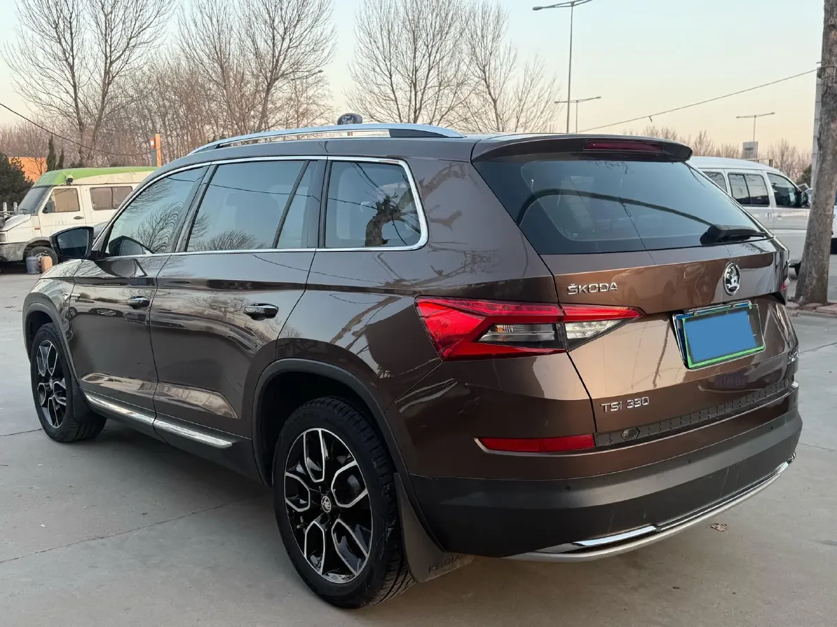 2018 Skoda Kodiak 2.0T 186HP L4 7DCT,autocango,china used car exporter,china ev exporter,chinese used car exporter,chinese used ev exporter