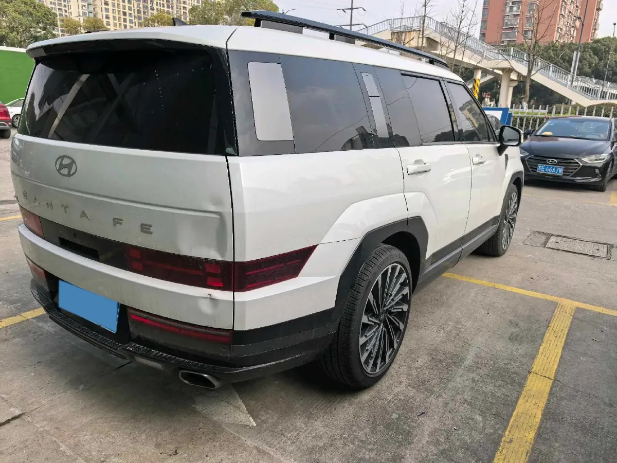 2024 Hyundai Santafe 2.0T 247HP L4 8AT,autocango,china used car exporter,china ev exporter,chinese used car exporter,chinese used ev exporter