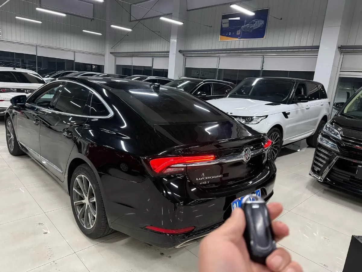 2019 Buick Larcosse 2.0T 241HP L4 9AT,autocango,china used car exporter,china ev exporter,chinese used car exporter,chinese used ev exporter