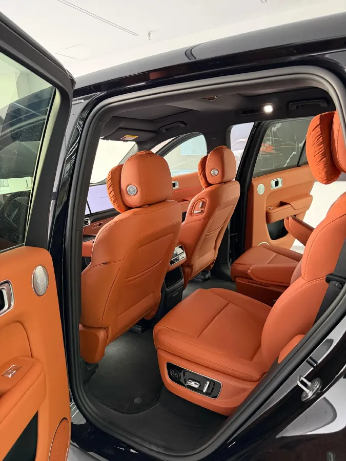 2023 Li L8 Range Extended 154HP REEV 40.9KWH,autocango,china used car exporter,china ev exporter,chinese used car exporter,chinese used ev exporter