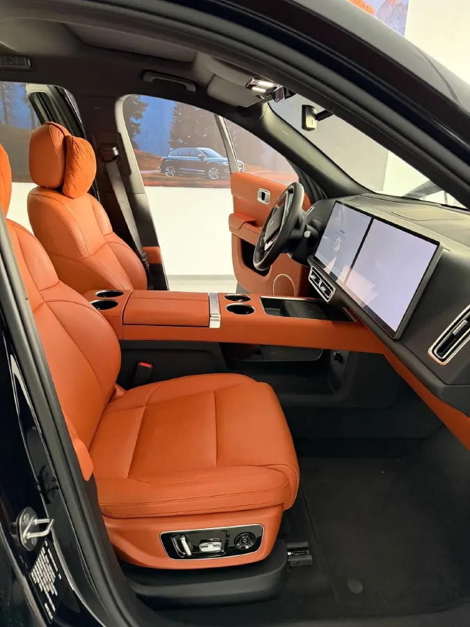 2023 Li L8 Range Extended 154HP REEV 40.9KWH,autocango,china used car exporter,china ev exporter,chinese used car exporter,chinese used ev exporter