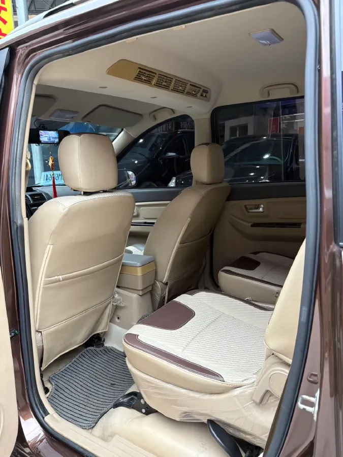 2017 BAIC WeiWang M20 1.5L 116HP L4 5MT,autocango,china used car exporter,china ev exporter,chinese used car exporter,chinese used ev exporter