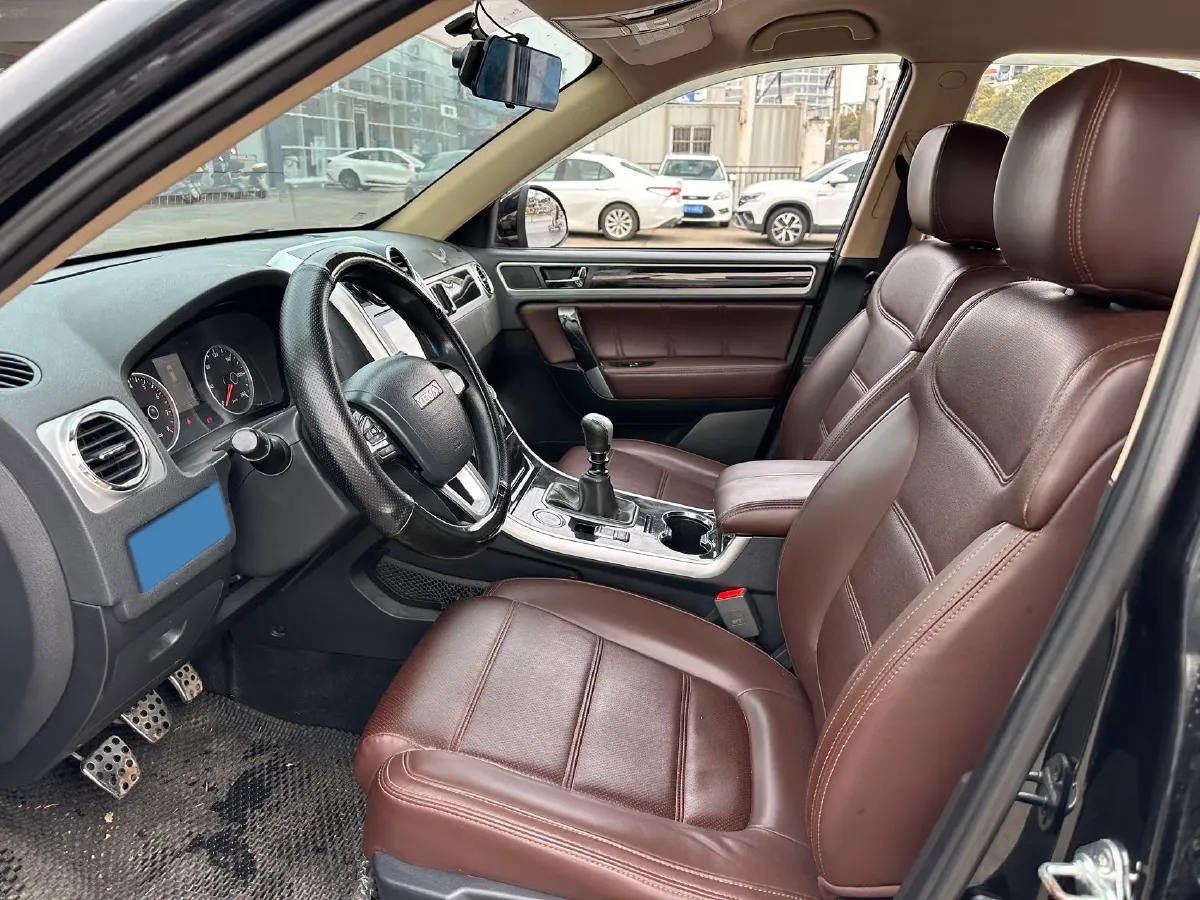 2017 Yema T70 1.5T 156HP L4 5MT,autocango,china used car exporter,china ev exporter,chinese used car exporter,chinese used ev exporter