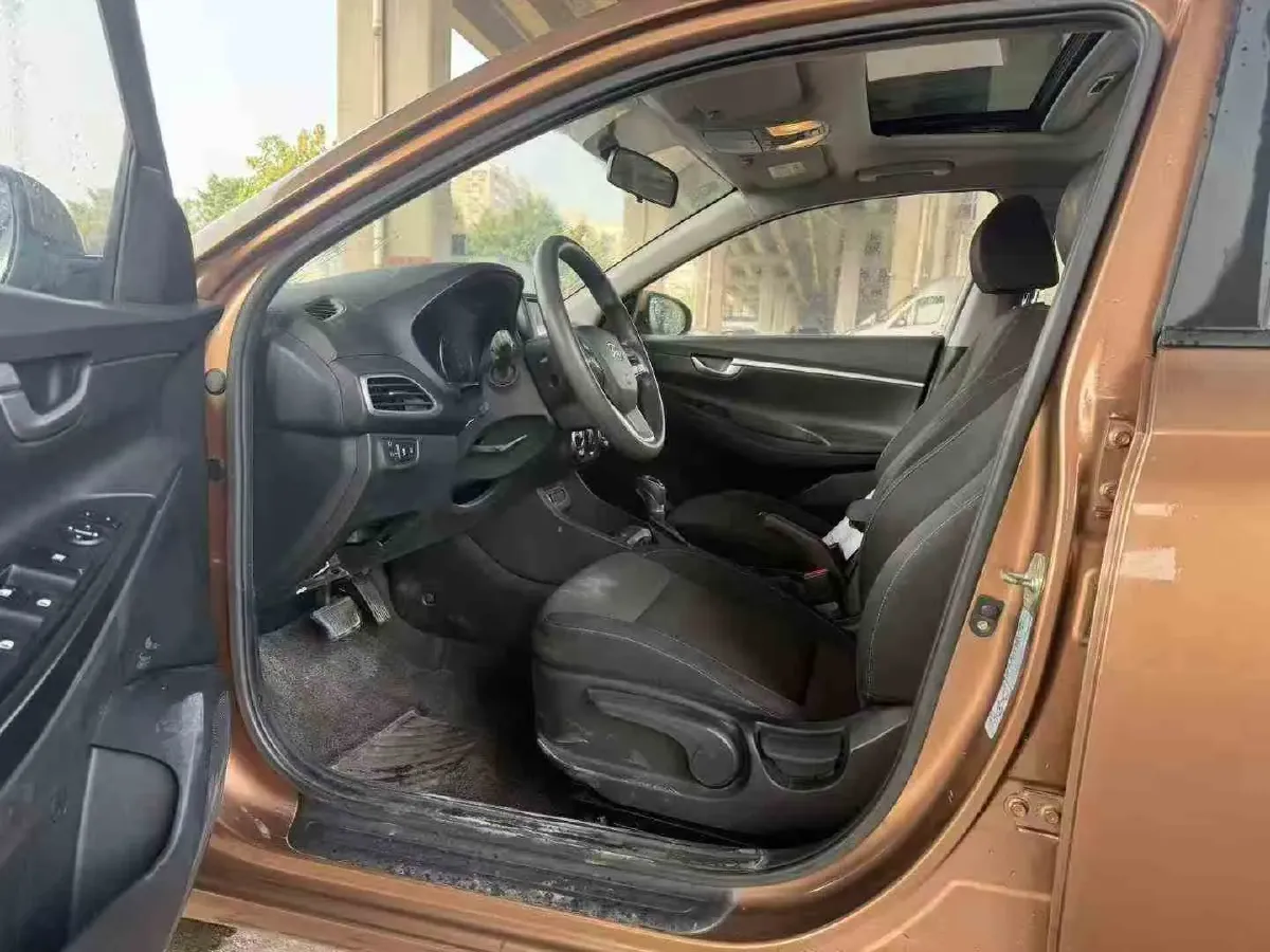 2017 Hyundai Celesta 1.6L 123HP L4 6AT,autocango,china used car exporter,china ev exporter,chinese used car exporter,chinese used ev exporter