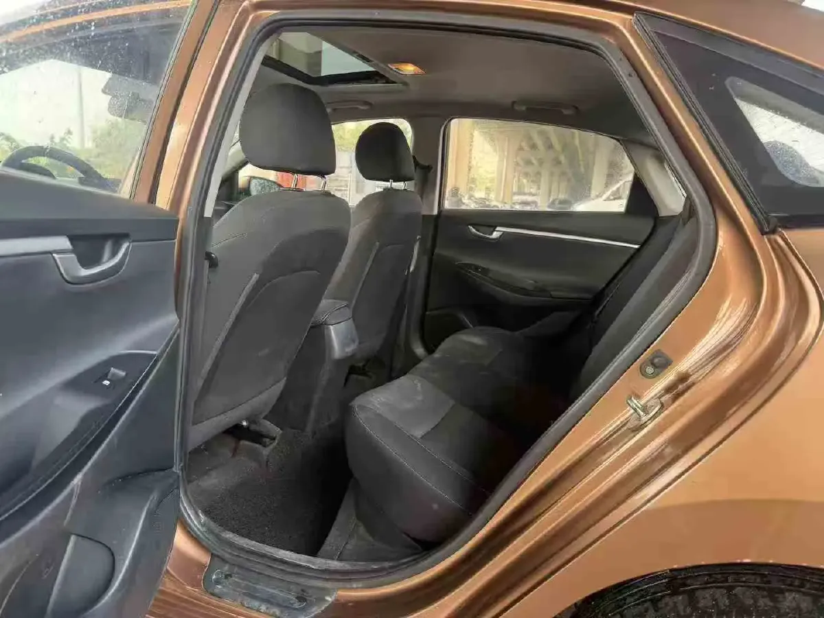 2017 Hyundai Celesta 1.6L 123HP L4 6AT,autocango,china used car exporter,china ev exporter,chinese used car exporter,chinese used ev exporter