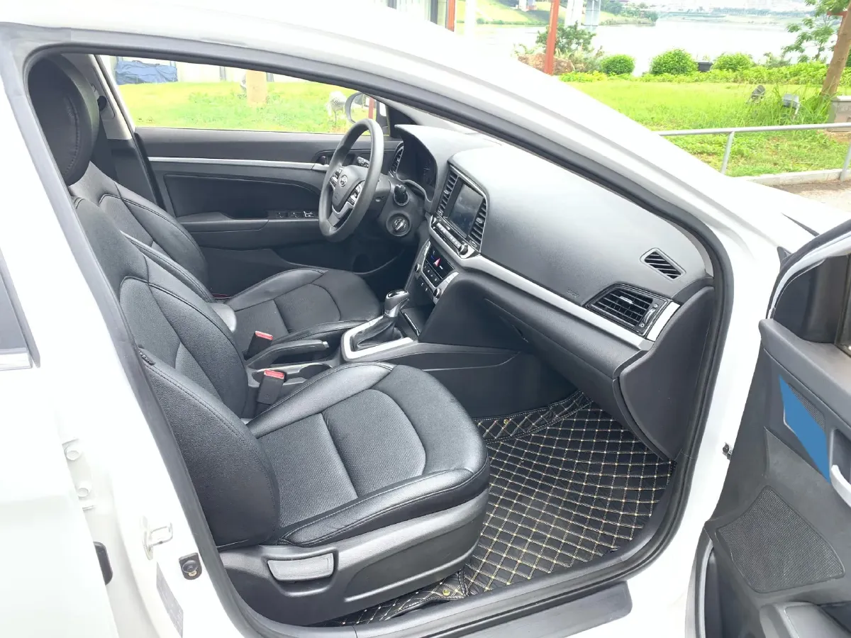 2016 Hyundai Elantra 1.6L 130HP L4 6AT,autocango,china used car exporter,china ev exporter,chinese used car exporter,chinese used ev exporter