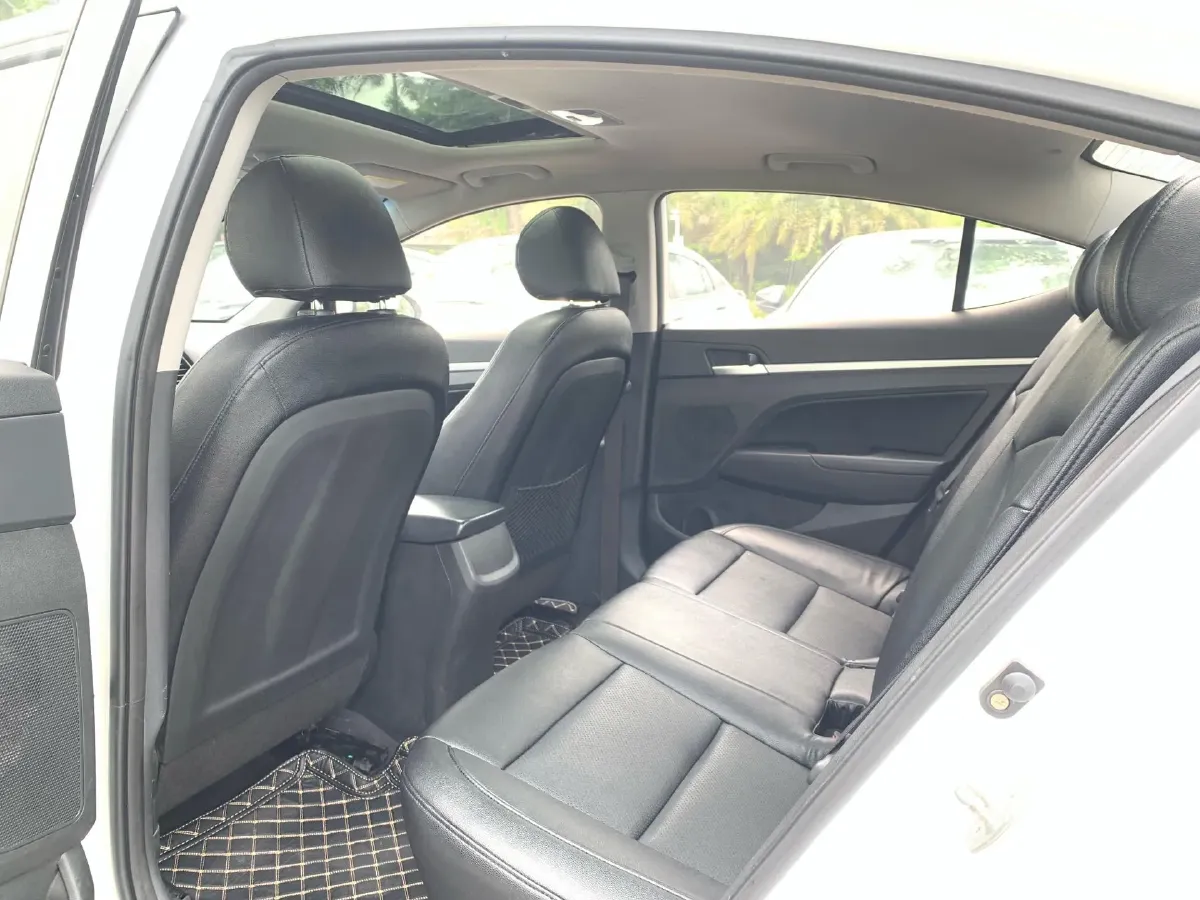 2016 Hyundai Elantra 1.6L 130HP L4 6AT,autocango,china used car exporter,china ev exporter,chinese used car exporter,chinese used ev exporter