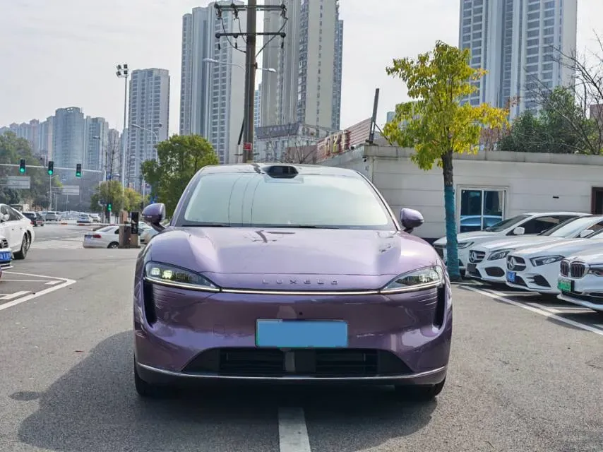 2025 Luxeed R7 REEV 156HP REEV 37KWH,autocango,china used car exporter,china ev exporter,chinese used car exporter,chinese used ev exporter
