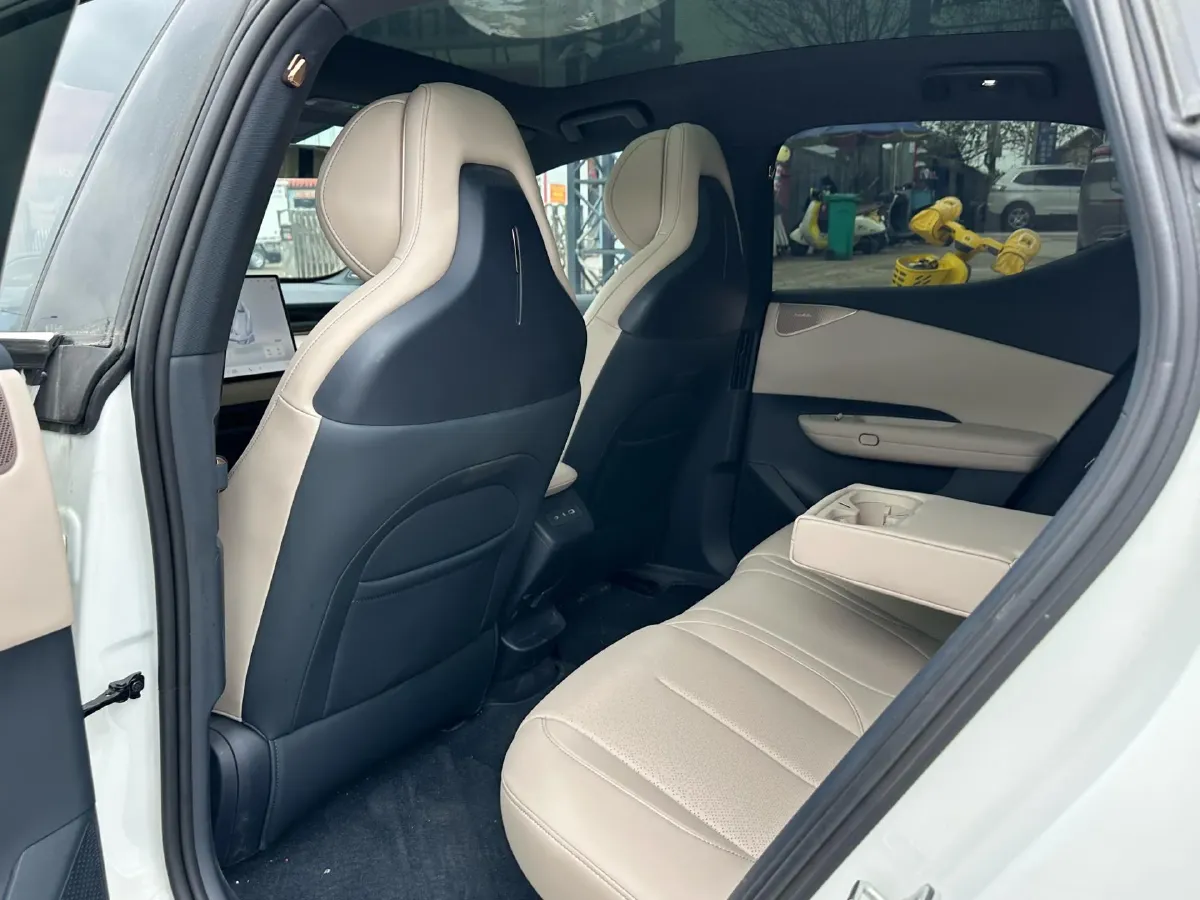 2025 Jetour Freeman 1.5T 184HP L4 7DCT,autocango,china used car exporter,china ev exporter,chinese used car exporter,chinese used ev exporter