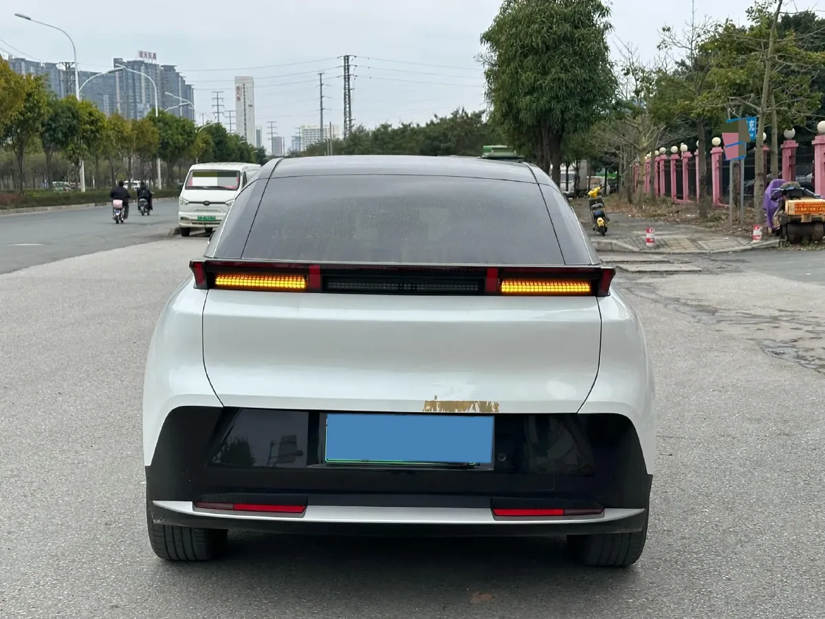 2025 Jetour Freeman 1.5T 184HP L4 7DCT,autocango,china used car exporter,china ev exporter,chinese used car exporter,chinese used ev exporter