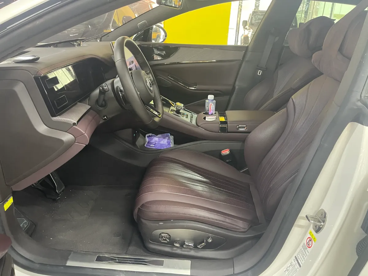 2024 Denza DenzaZ9GT 2.0T 207HP L4 E-CVT PHEV 38.5KWH,autocango,china used car exporter,china ev exporter,chinese used car exporter,chinese used ev exporter