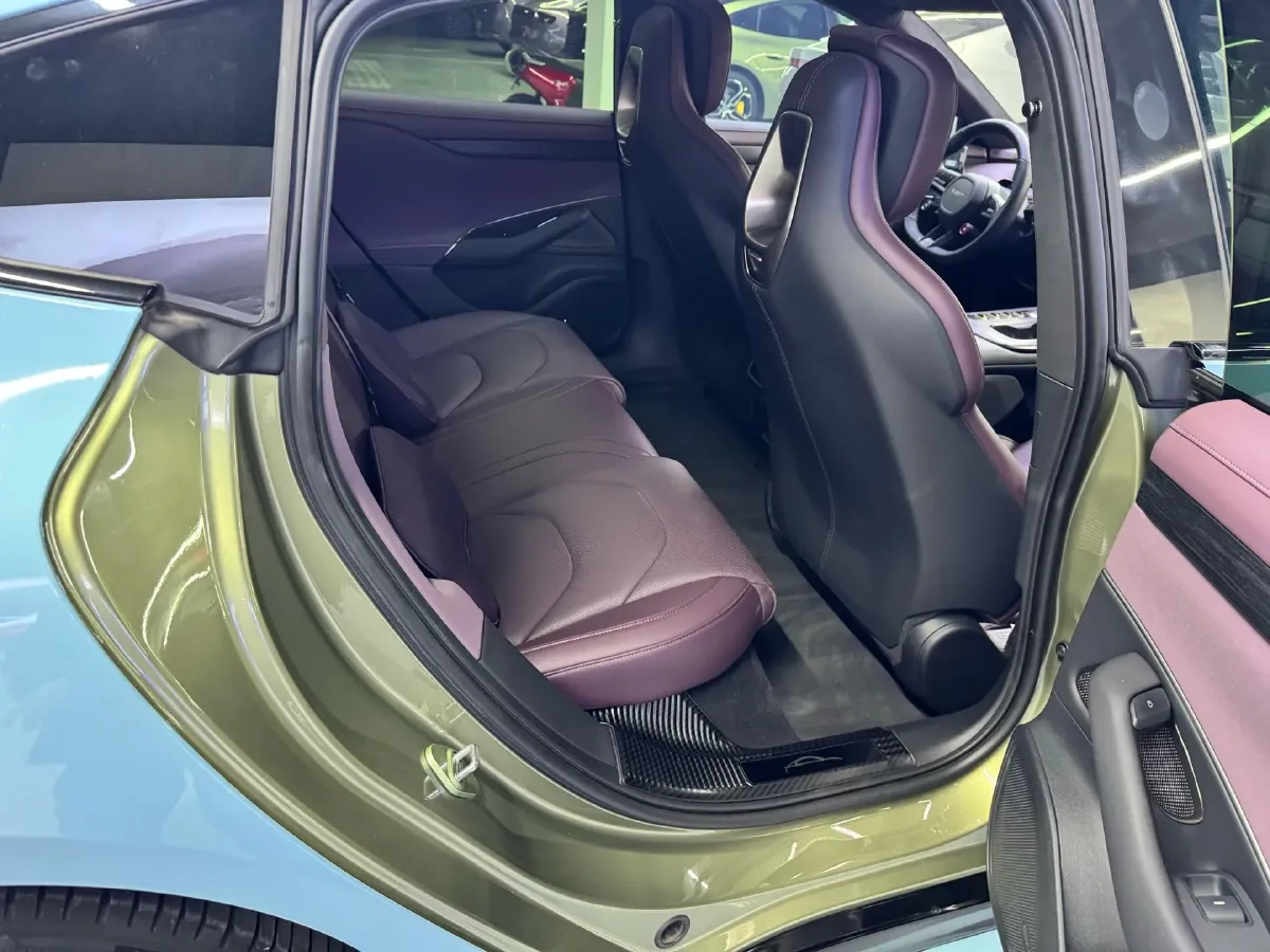 2024 MI SU7 BEV 101KWH,autocango,china used car exporter,china ev exporter,chinese used car exporter,chinese used ev exporter