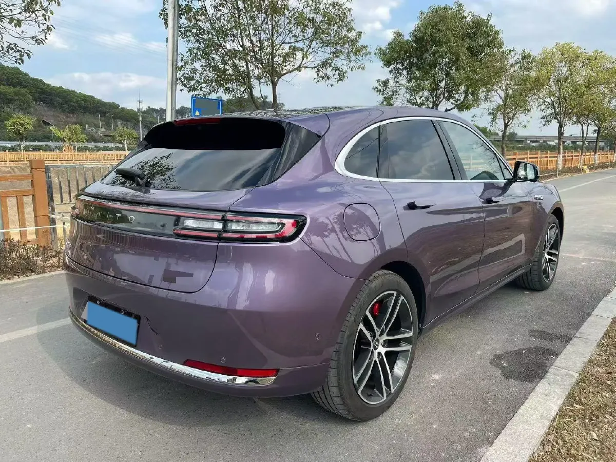 2025 AITO AITO M5 1.5T 152HP L4 REEV 42KWH,autocango,china used car exporter,china ev exporter,chinese used car exporter,chinese used ev exporter
