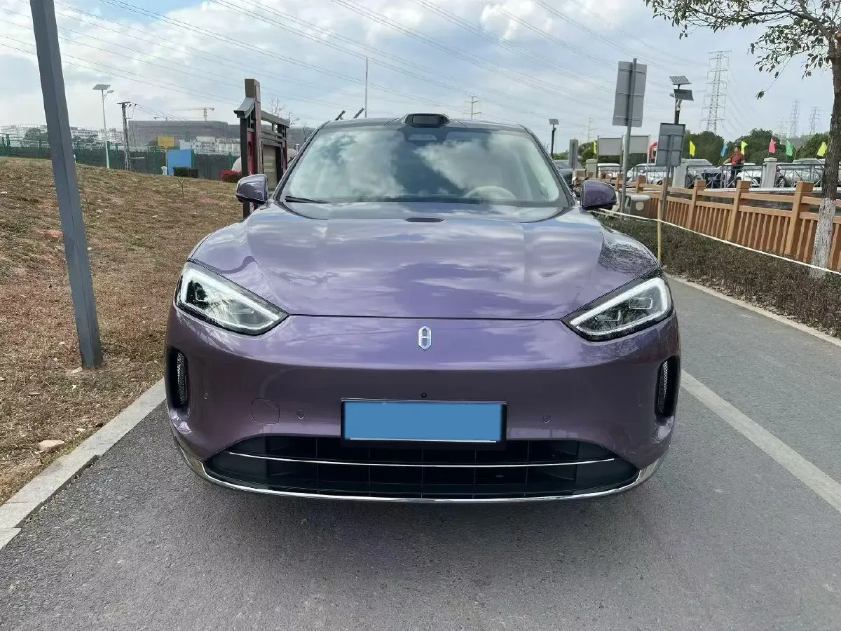 2025 AITO AITO M5 1.5T 152HP L4 REEV 42KWH,autocango,china used car exporter,china ev exporter,chinese used car exporter,chinese used ev exporter