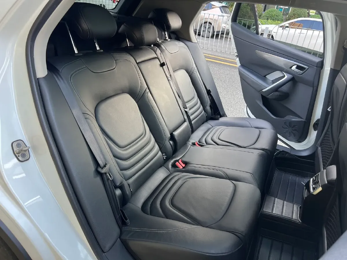 2016 DS 6 1.6T 167HP L4 6AT,autocango,china used car exporter,china ev exporter,chinese used car exporter,chinese used ev exporter