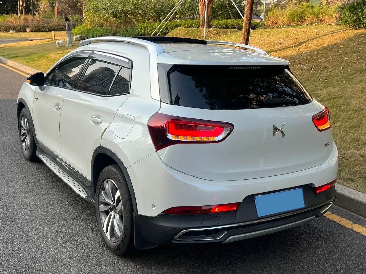 2016 DS 6 1.6T 167HP L4 6AT,autocango,china used car exporter,china ev exporter,chinese used car exporter,chinese used ev exporter
