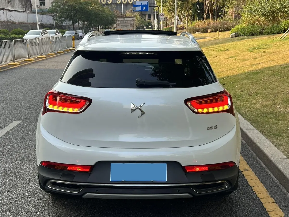 2016 DS 6 1.6T 167HP L4 6AT,autocango,china used car exporter,china ev exporter,chinese used car exporter,chinese used ev exporter