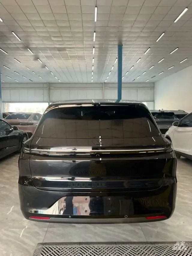 2024 Li L6 Range Extended 154HP L4 REEV 36.8KWH,autocango,china used car exporter,china ev exporter,chinese used car exporter,chinese used ev exporter