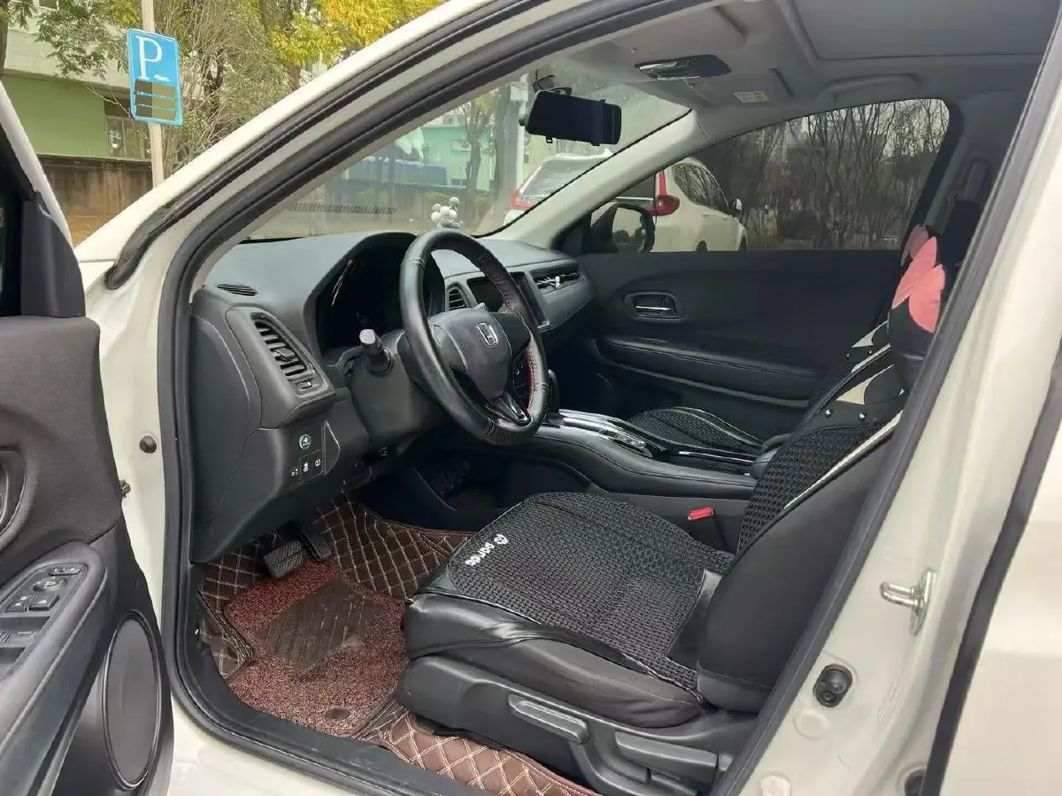 2020 LYNK&CO 05 2.0T 254HP L4 8AT,autocango,china used car exporter,china ev exporter,chinese used car exporter,chinese used ev exporter