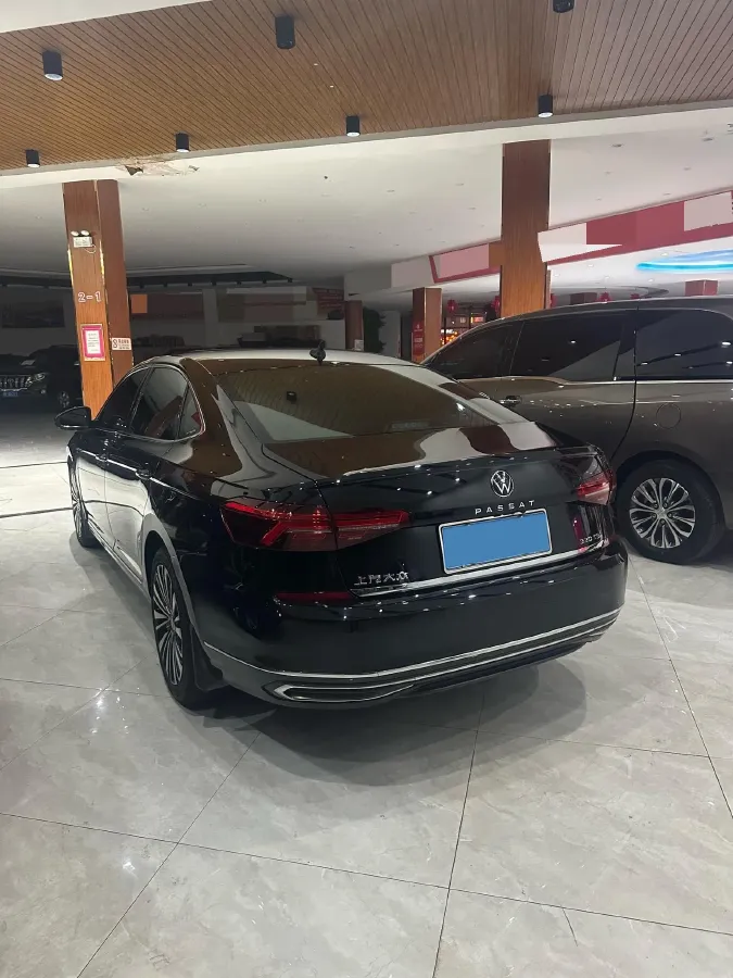 2021 Volkswagen Passat 2.0T 186HP L4 7DCT,autocango,china used car exporter,china ev exporter,chinese used car exporter,chinese used ev exporter