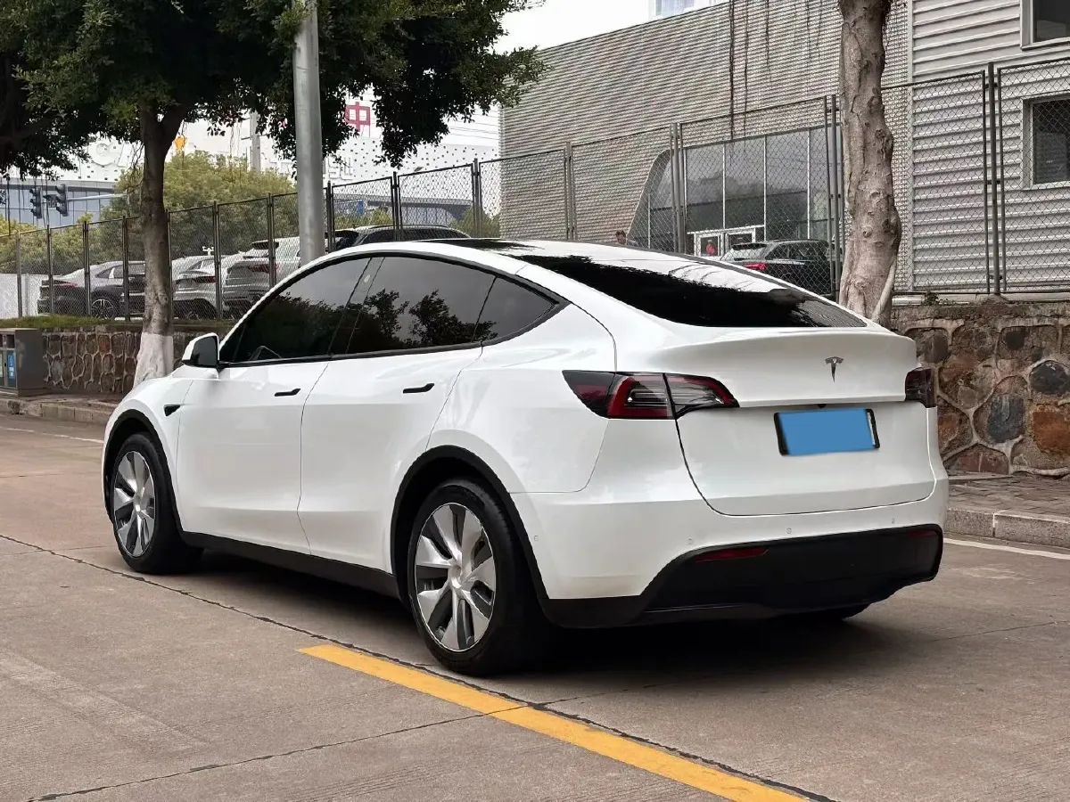 2022 Tesla Model Y BEV 60KWH,autocango,china used car exporter,china ev exporter,chinese used car exporter,chinese used ev exporter