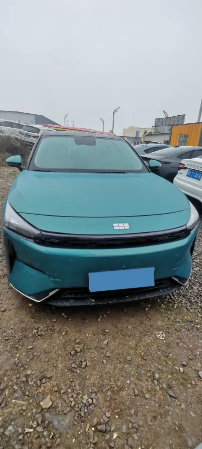 2023 Geely Galaxy L6 1.5T 163HP L4 3DHT PHEV,autocango,china used car exporter,china ev exporter,chinese used car exporter,chinese used ev exporter