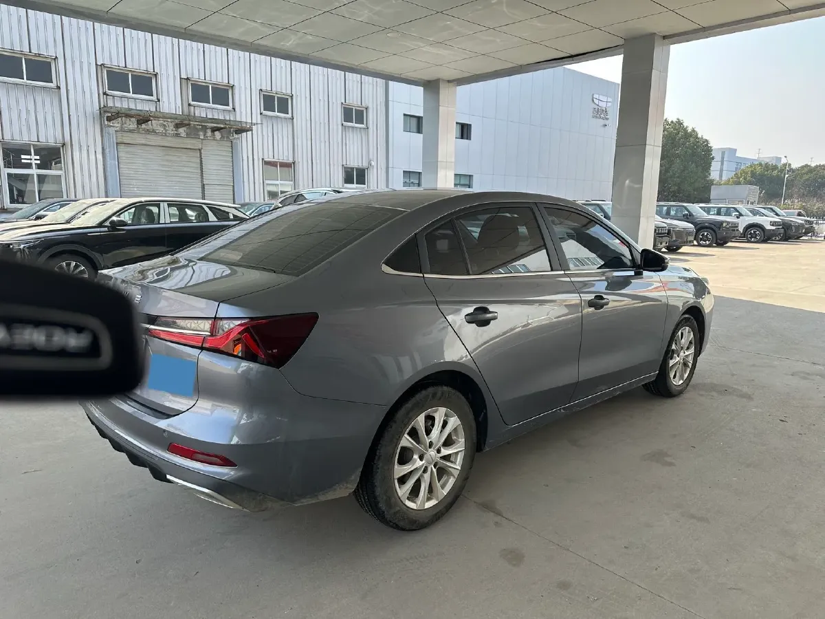 2023 Roewe i5 1.5L 129HP L4 CVT,autocango,china used car exporter,china ev exporter,chinese used car exporter,chinese used ev exporter