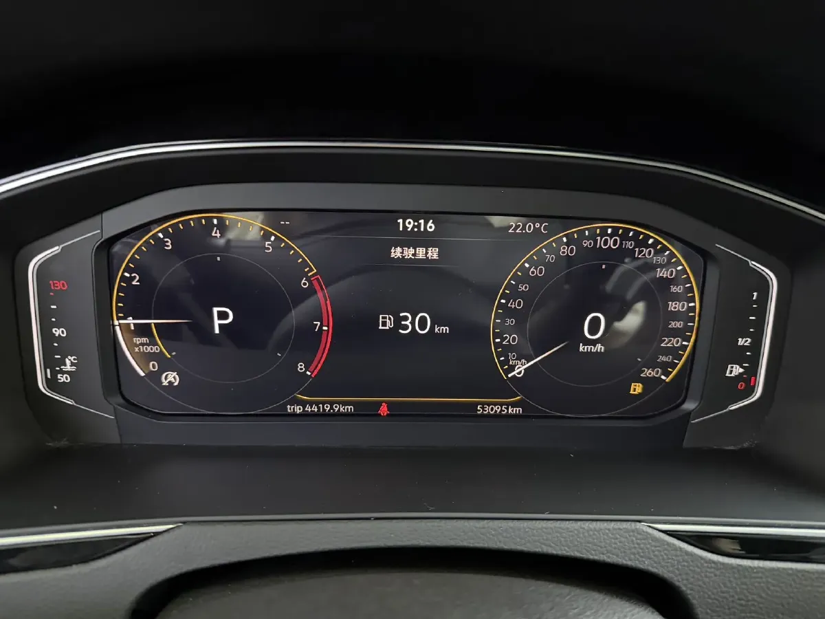 2020 Volkswagen Magotan 2.0T 186HP L4 7DCT,autocango,china used car exporter,china ev exporter,chinese used car exporter,chinese used ev exporter