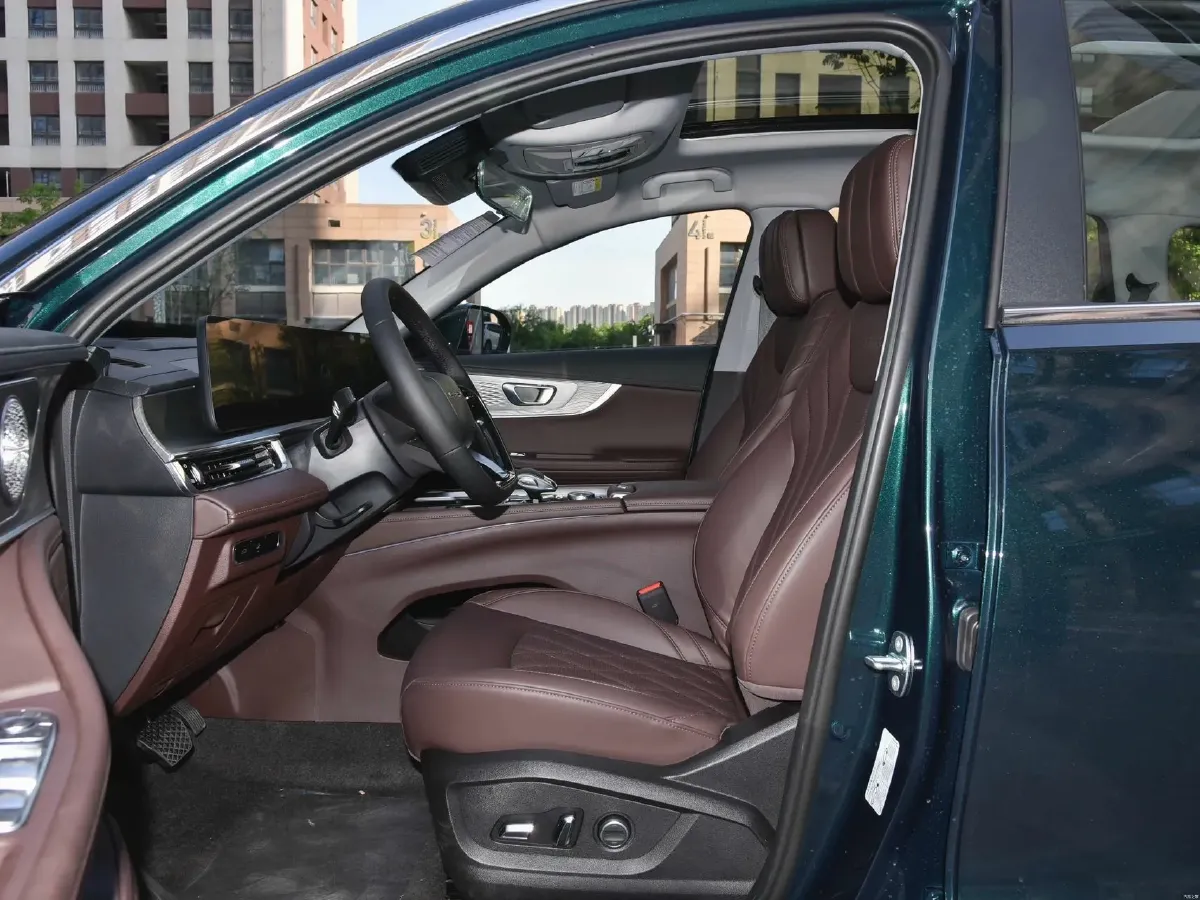 2022 Chery Tiggo 8 PRO 1.6T 197HP L4 7DCT,autocango,china used car exporter,china ev exporter,chinese used car exporter,chinese used ev exporter