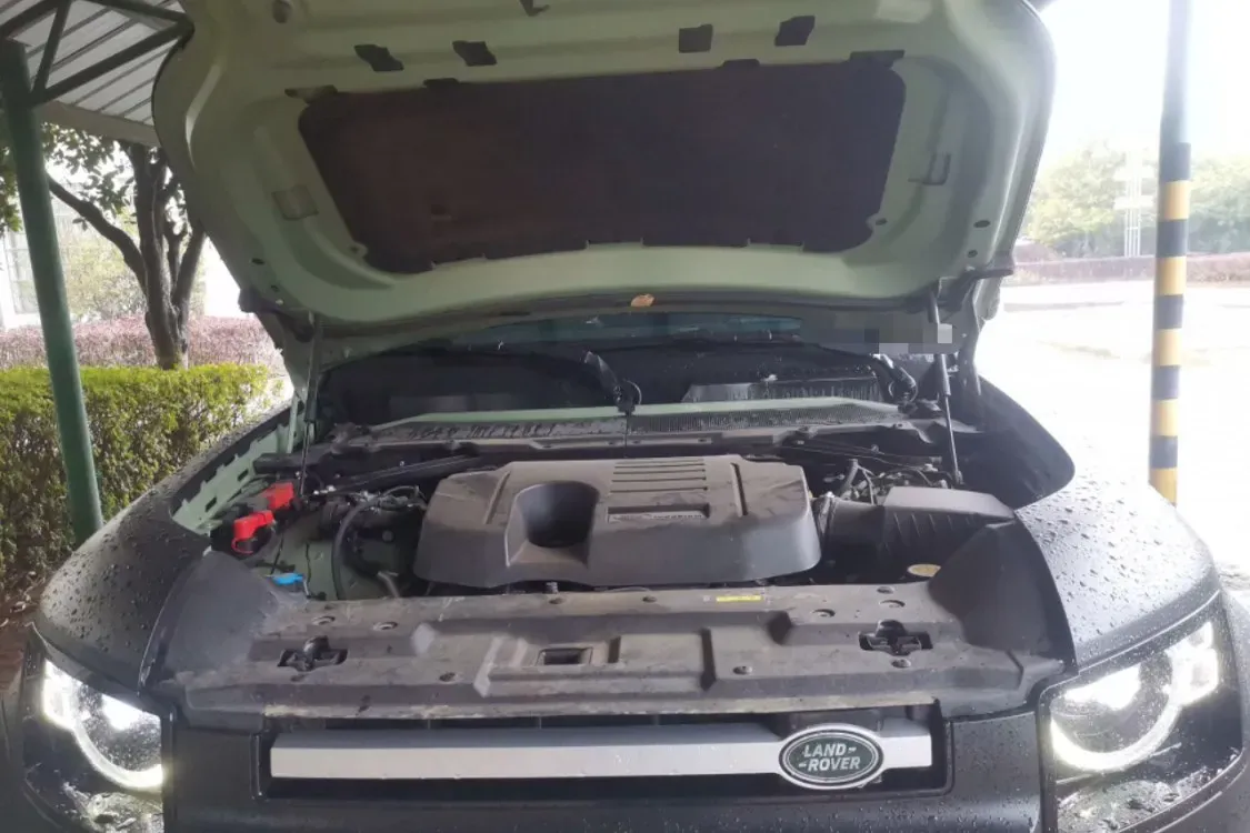 2023 Land Rover Defender 3.0T 400HP L6 8AT,autocango,china used car exporter,china ev exporter,chinese used car exporter,chinese used ev exporter