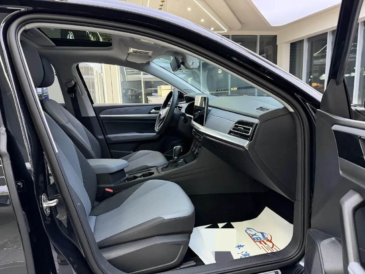 2023 Volkswagen Lavida 1.5L 110HP L4 6AT,autocango,china used car exporter,china ev exporter,chinese used car exporter,chinese used ev exporter