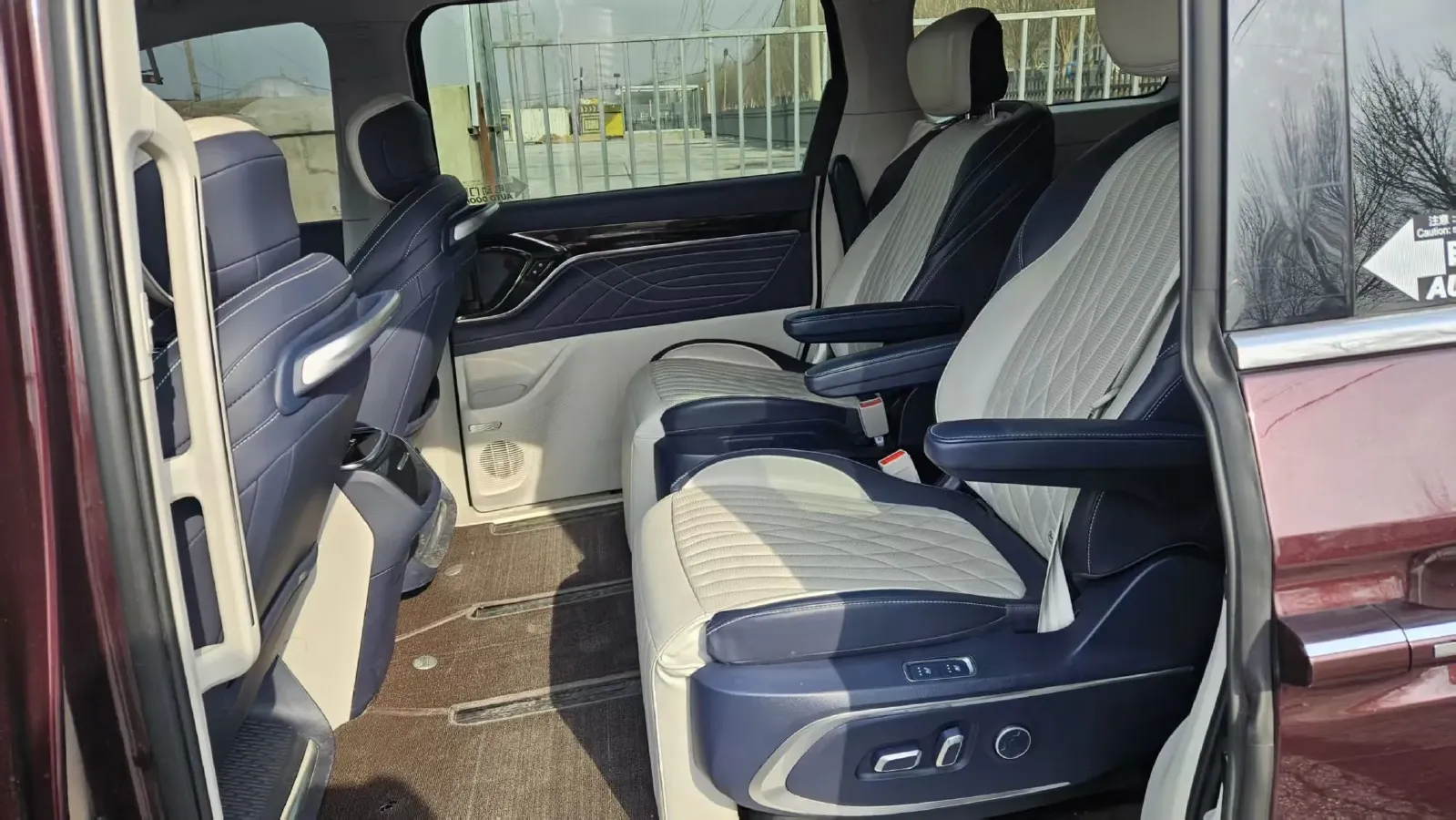 2022 MAXUS G90 2.0T 234HP L4 8AT,autocango,china used car exporter,china ev exporter,chinese used car exporter,chinese used ev exporter