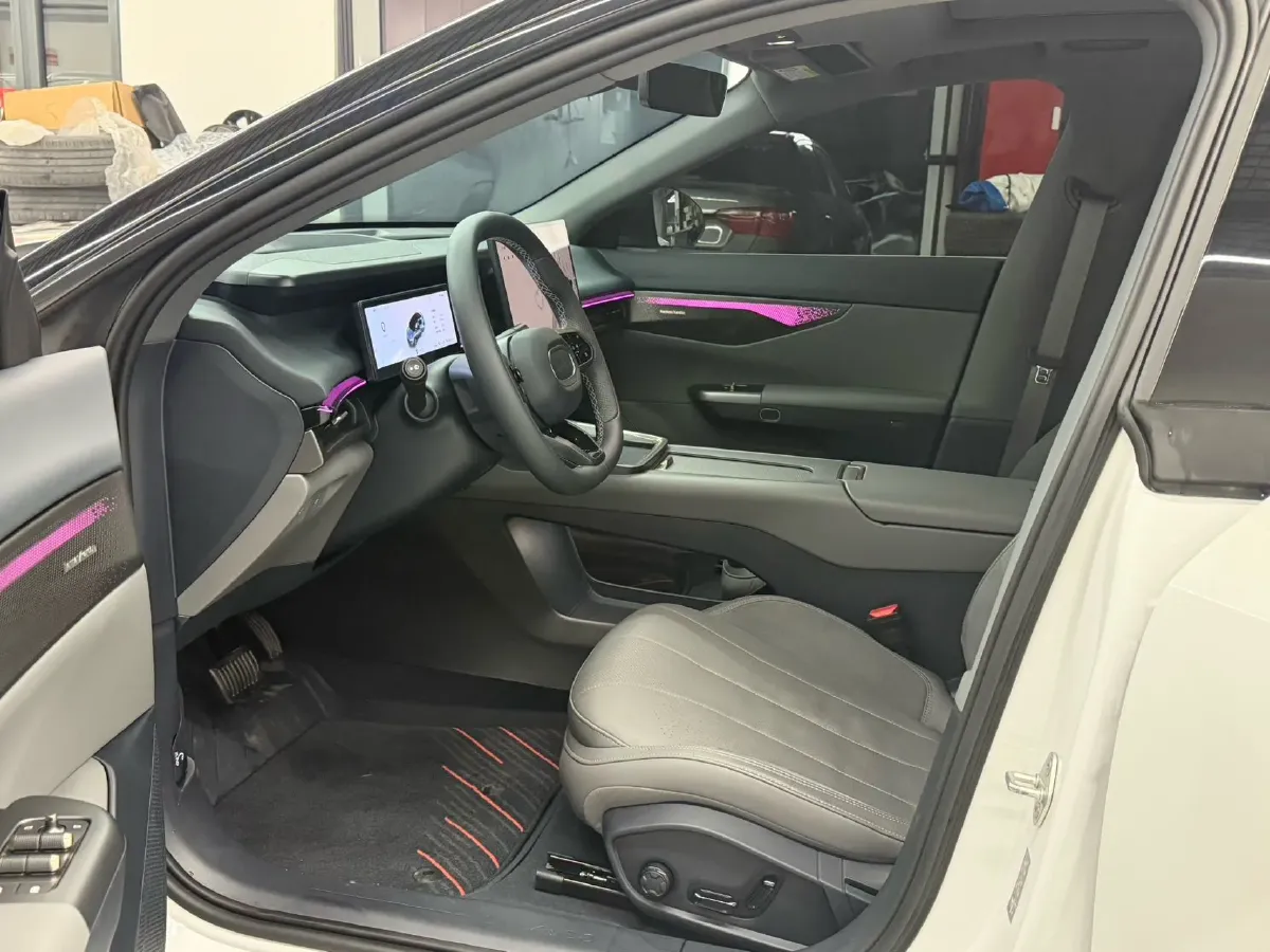 2024 LYNK&CO 07 EM-P 1.5T 163HP L4 3DHT PHEV 18.99KWH,autocango,china used car exporter,china ev exporter,chinese used car exporter,chinese used ev exporter