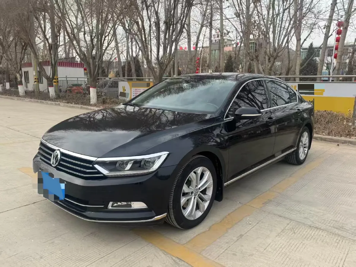 2018 Volkswagen Magotan 1.8T 180HP L4 7DCT,autocango,china used car exporter,china ev exporter,chinese used car exporter,chinese used ev exporter