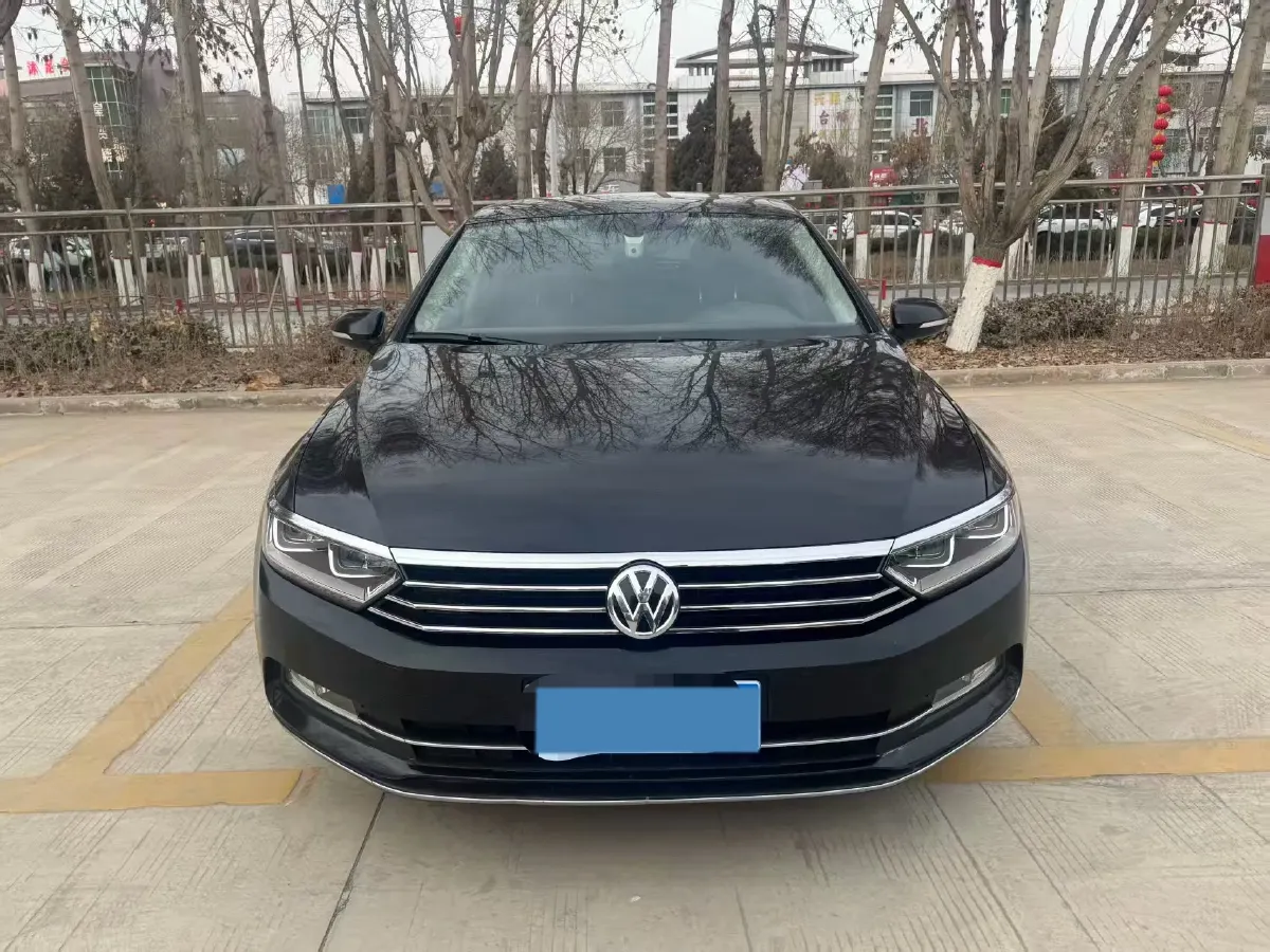 2018 Volkswagen Magotan 1.8T 180HP L4 7DCT,autocango,china used car exporter,china ev exporter,chinese used car exporter,chinese used ev exporter
