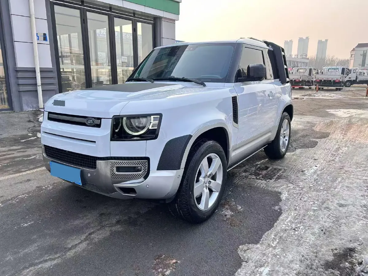 2022 Land Rover Defender 2.0T 300HP L4 8AT,autocango,china used car exporter,china ev exporter,chinese used car exporter,chinese used ev exporter