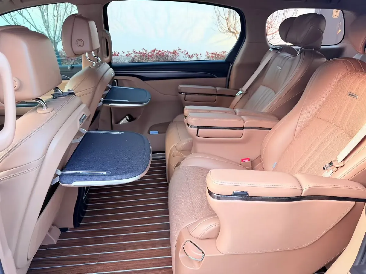 2021 Buick GL8 2.0T 237HP L4 9AT,autocango,china used car exporter,china ev exporter,chinese used car exporter,chinese used ev exporter