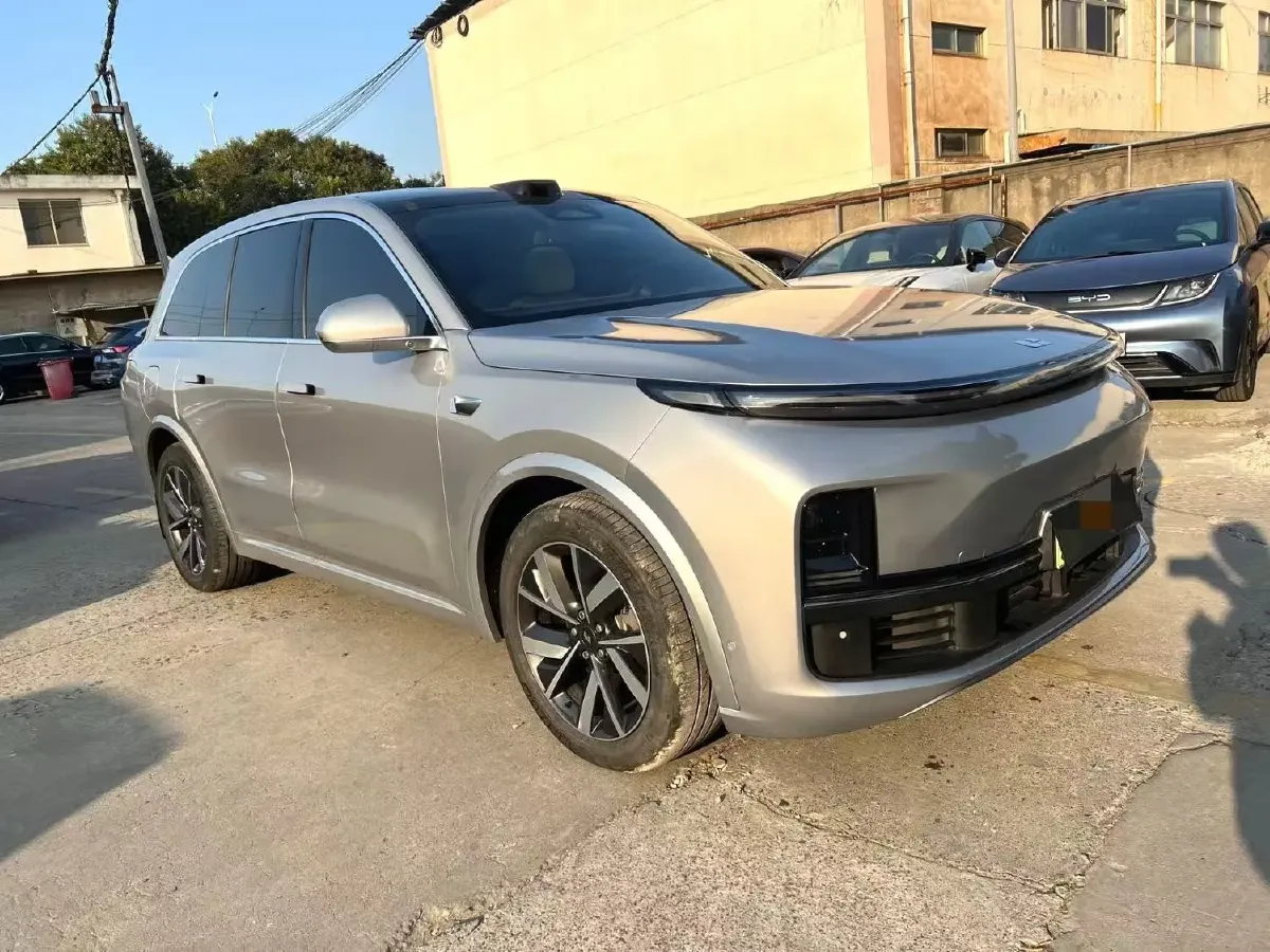 2024 Toyota Granvia 2.5L 189HP L4 E-CVT Hybrid,autocango,china used car exporter,china ev exporter,chinese used car exporter,chinese used ev exporter