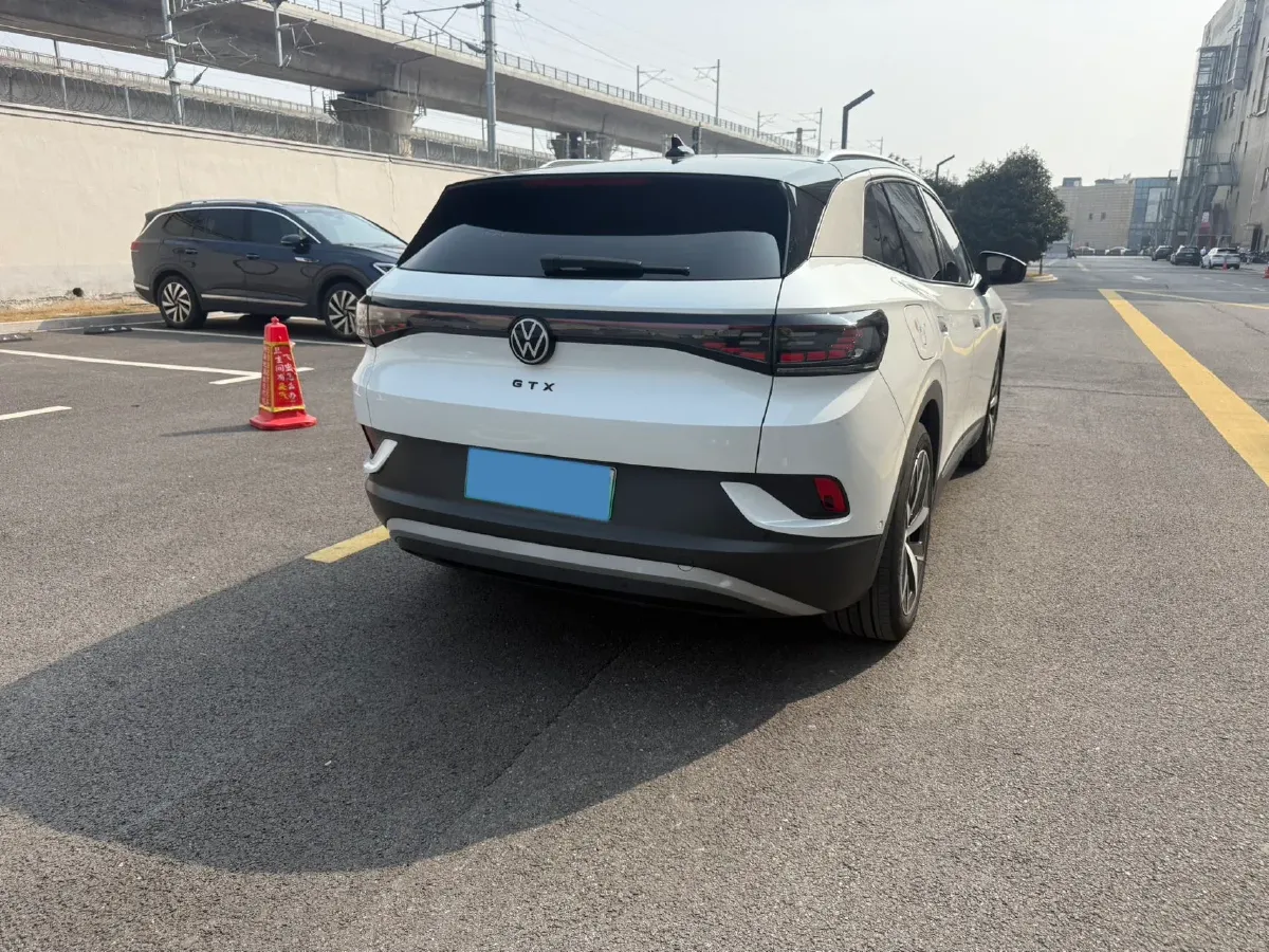 2022 Volkswagen Tiguan L 2.0T 186HP L4 7DCT,autocango,china used car exporter,china ev exporter,chinese used car exporter,chinese used ev exporter
