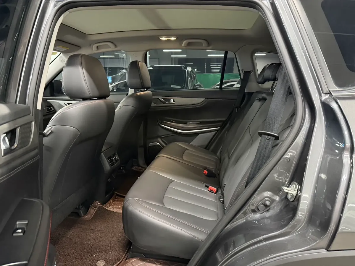 2023 ChangAn CS75 1.5T 188HP L4 7DCT,autocango,china used car exporter,china ev exporter,chinese used car exporter,chinese used ev exporter