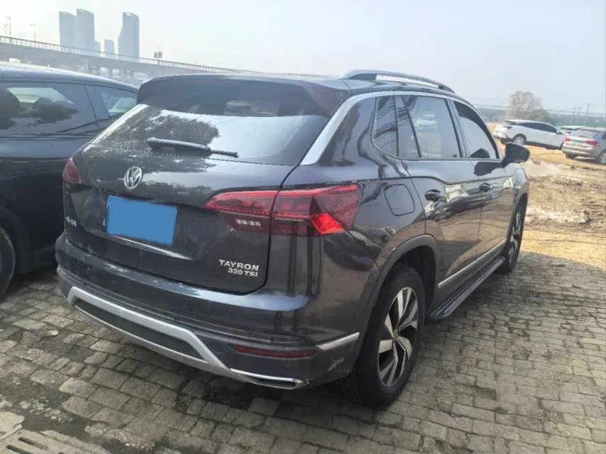 2019 Jeep Cherokee 2.0T 234HP L4 9AT,autocango,china used car exporter,china ev exporter,chinese used car exporter,chinese used ev exporter