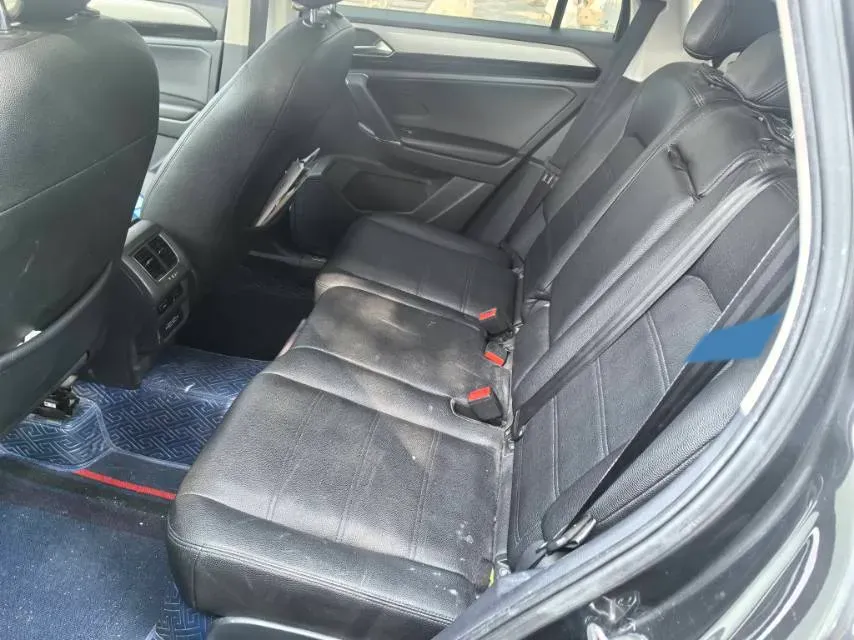 2019 Jeep Cherokee 2.0T 234HP L4 9AT,autocango,china used car exporter,china ev exporter,chinese used car exporter,chinese used ev exporter