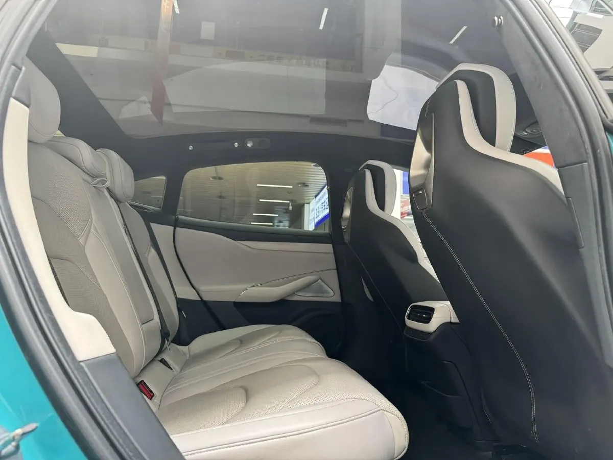 2024 MI SU7 BEV 101KWH,autocango,china used car exporter,china ev exporter,chinese used car exporter,chinese used ev exporter