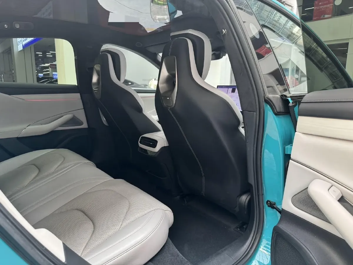 2024 MI SU7 BEV 101KWH,autocango,china used car exporter,china ev exporter,chinese used car exporter,chinese used ev exporter