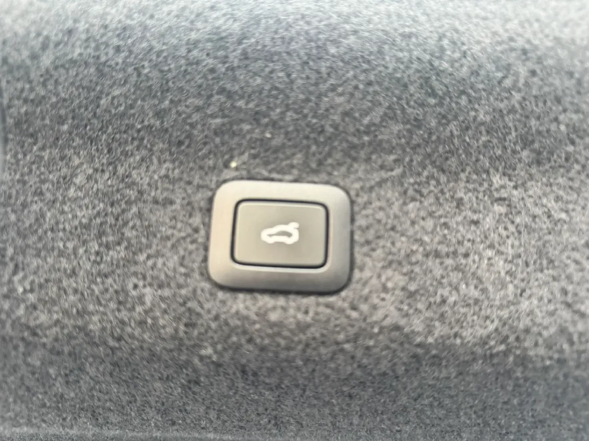 2024 MI SU7 BEV 101KWH,autocango,china used car exporter,china ev exporter,chinese used car exporter,chinese used ev exporter